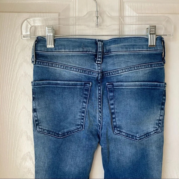 FREE PEOPLE Distressed Skinny Jeans Size 24 Waist - Picture 6 of 6